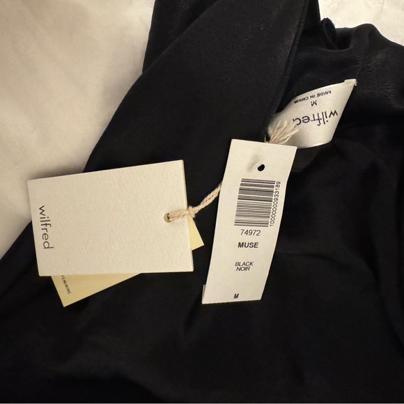 Aritzia Wilfred Muse Camisole size M black NWT - Picture 5 of 5